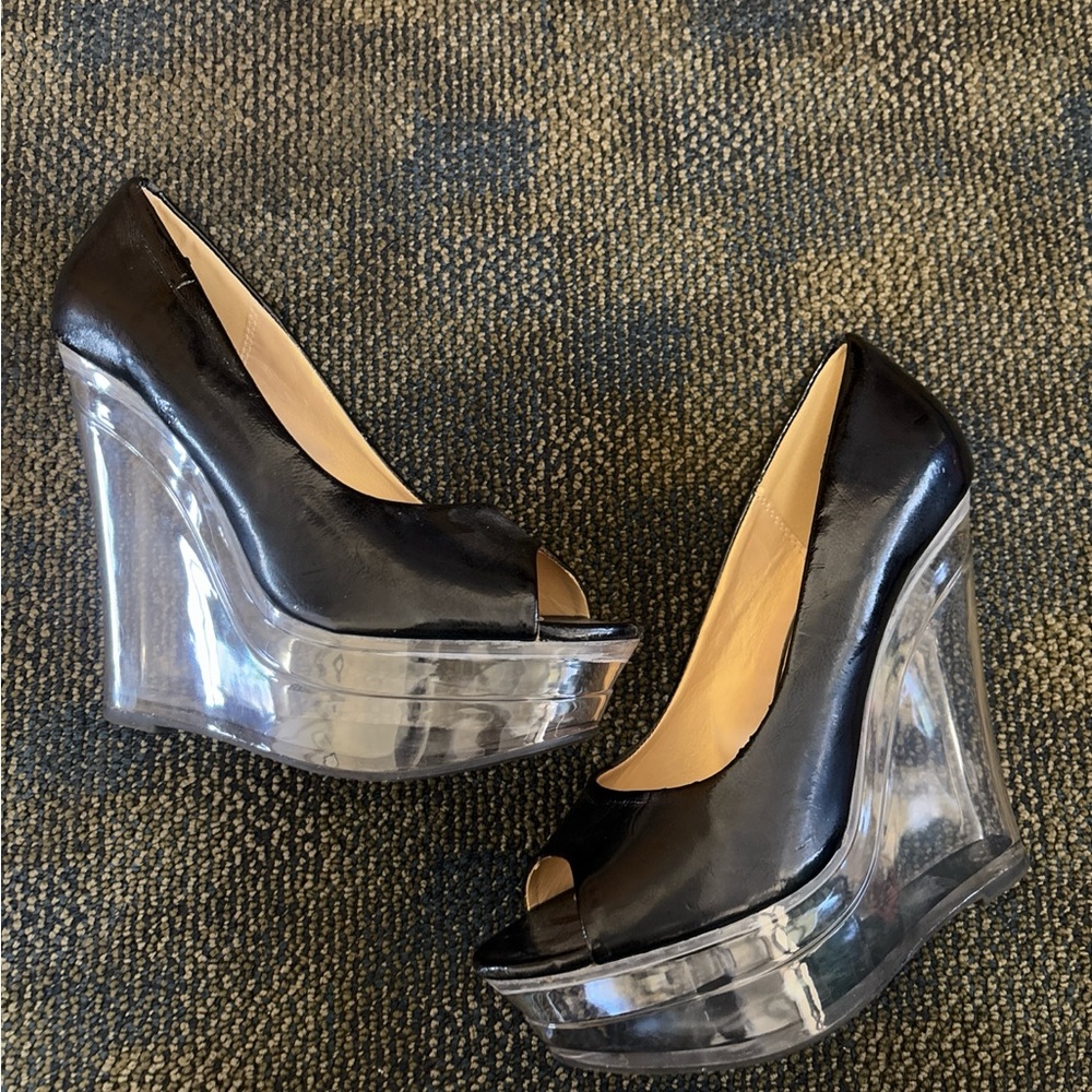 Stylish Black Wedge Heels